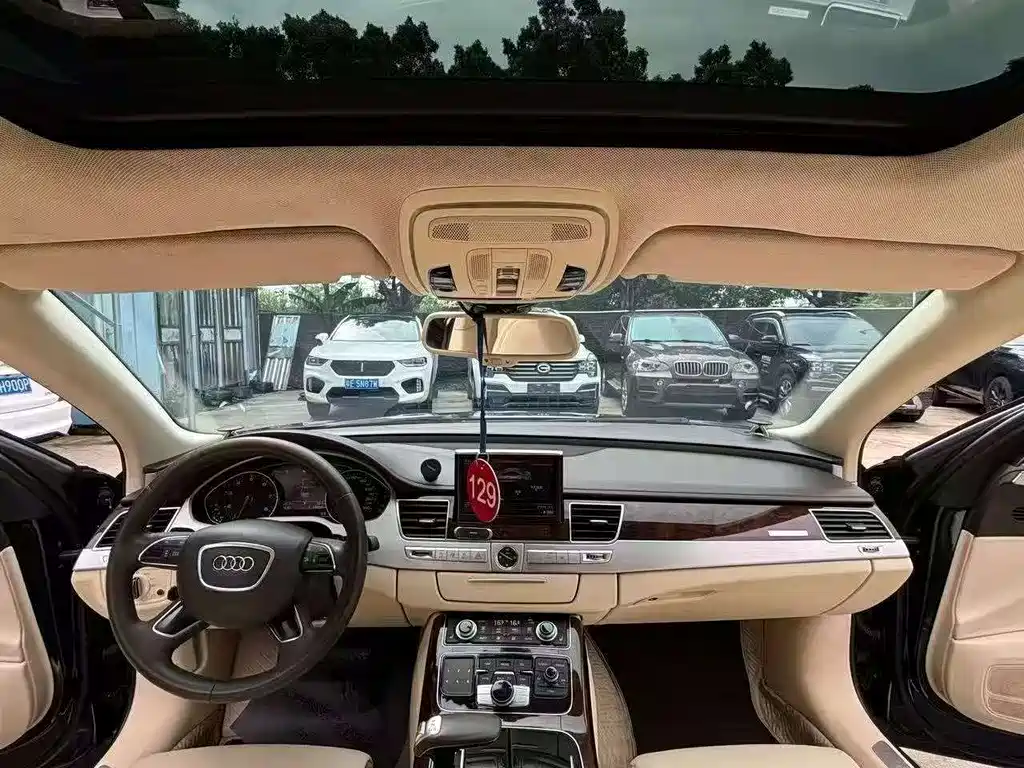 Audi A8 2014