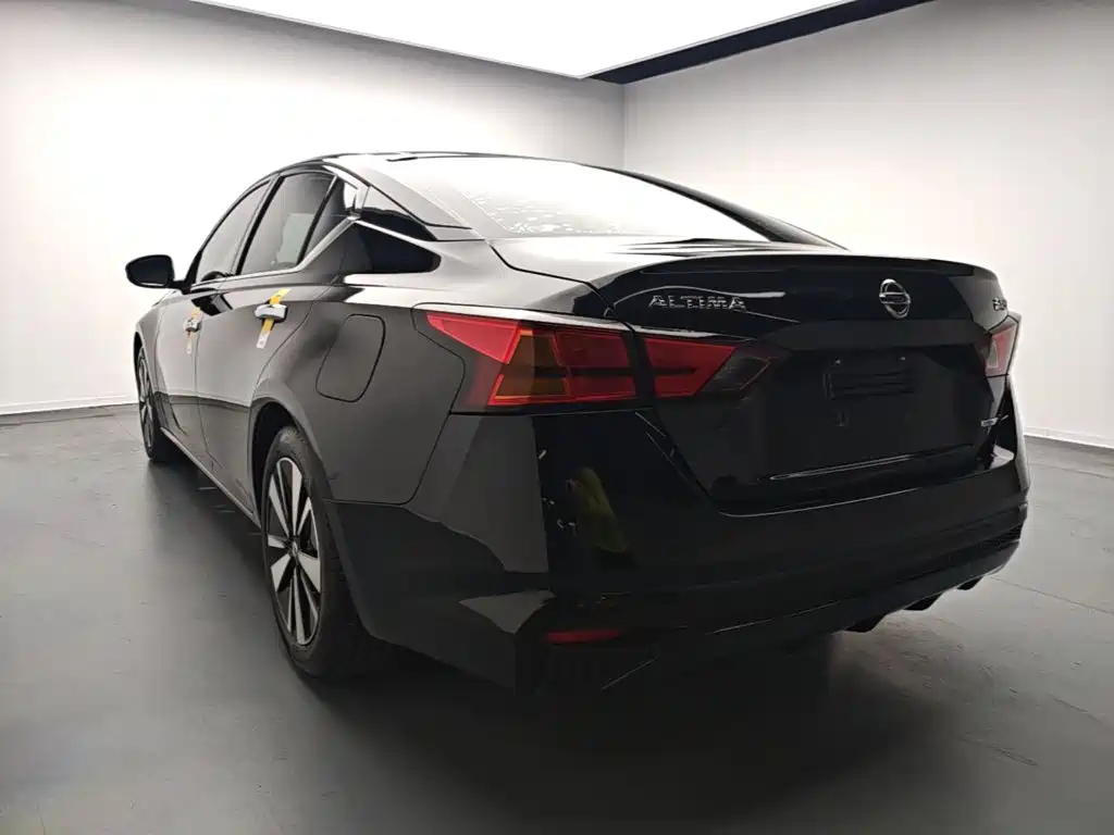 Nissan Teana 2022