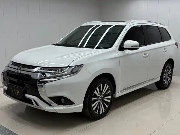 Mitsubishi Outlander 2022