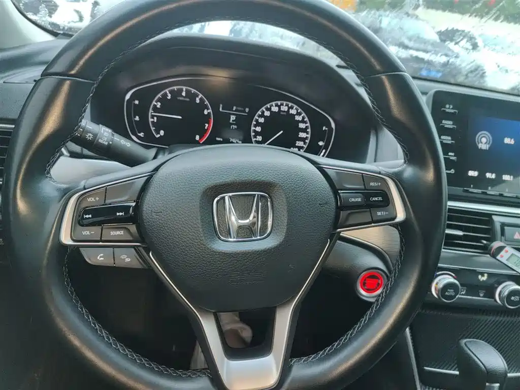 Honda Accord 2021 — фото 11