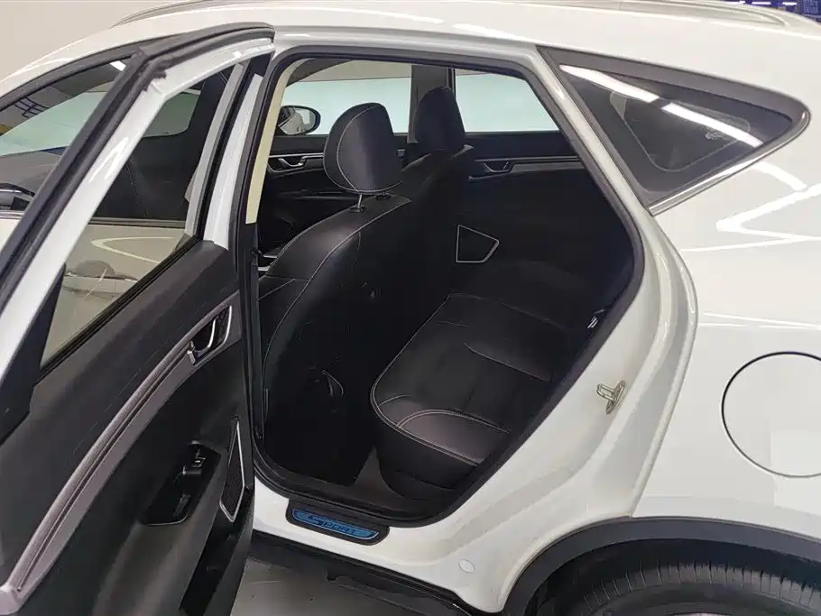 Geely Emgrand GS 2020 — фото 11