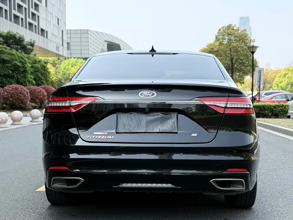 Ford Taurus 2020 — фото 4
