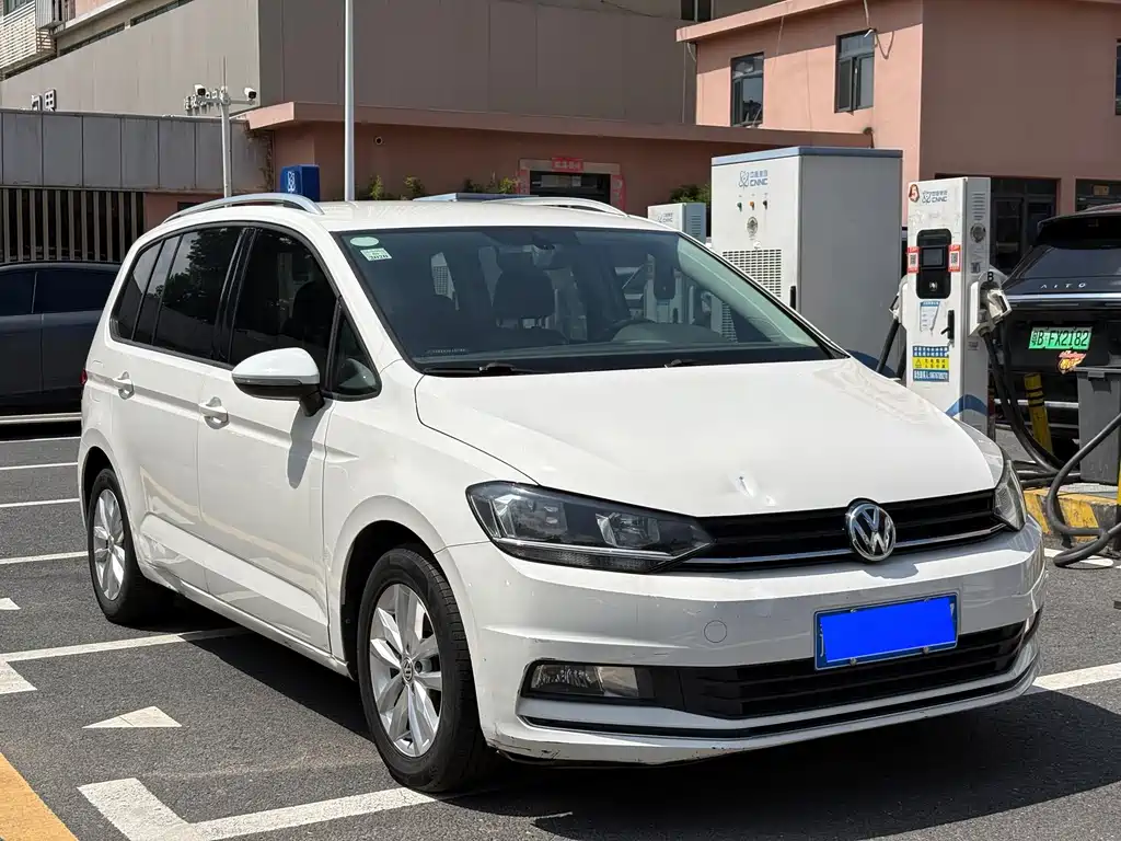 Volkswagen Touran 2016
