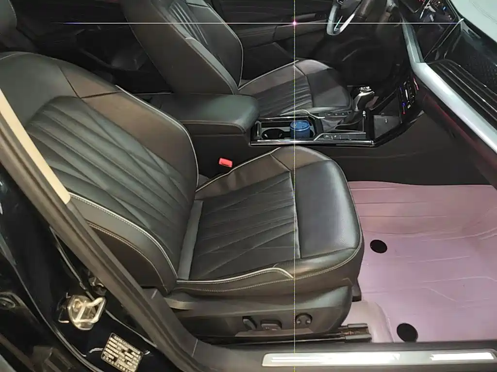 Volkswagen Passat 2023 — фото 25