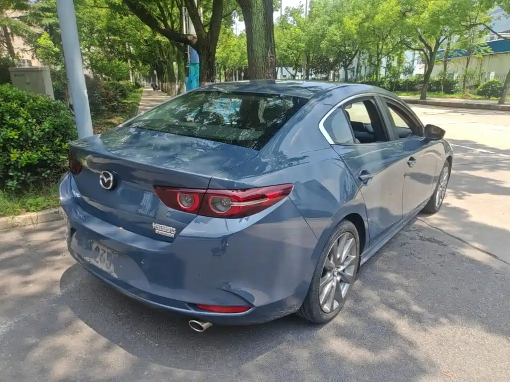 Mazda 3 Axela 2024