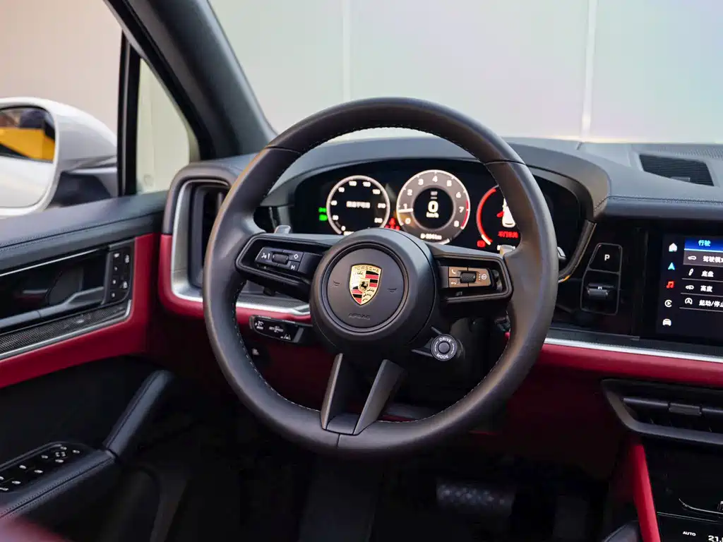 Porsche Cayenne 2024 — фото 11
