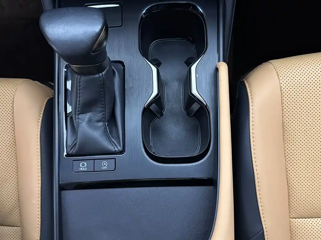 Lexus ES 2023 — фото 13