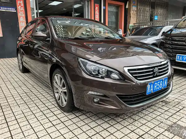Peugeot 408 2016