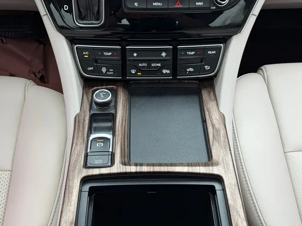 GAC Motor Trumpchi M8 2018 — фото 20