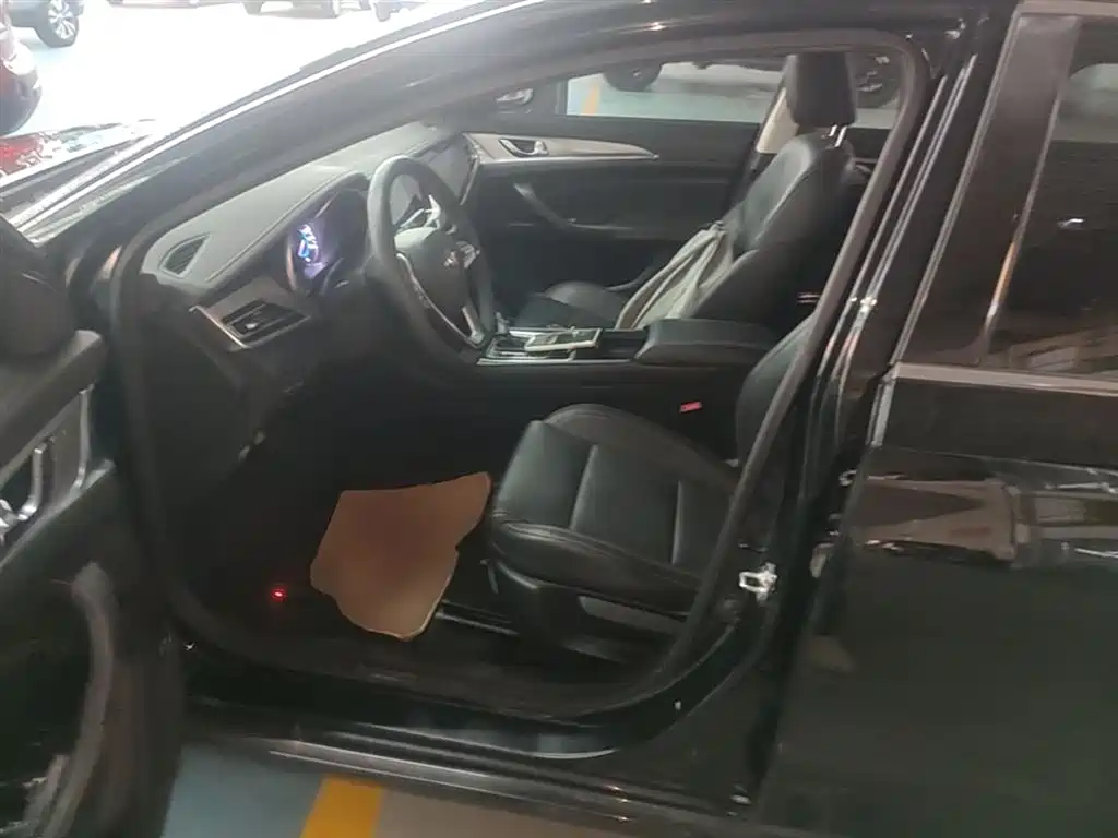 Changan Eado 2018 — фото 15