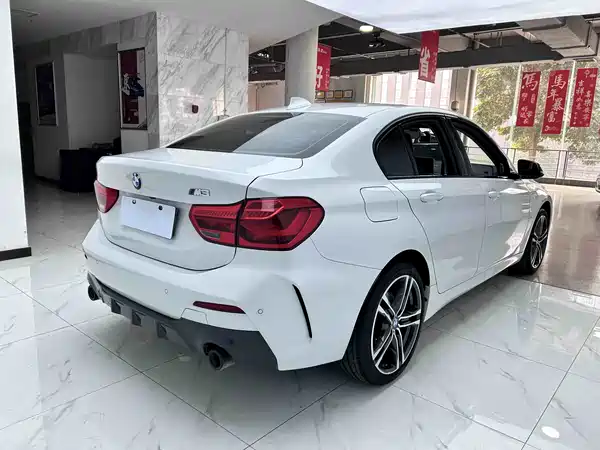 BMW 1 Series 2022