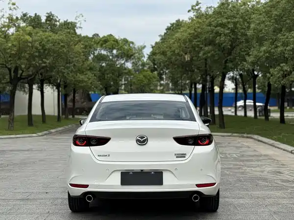 Mazda 3 Axela 2020