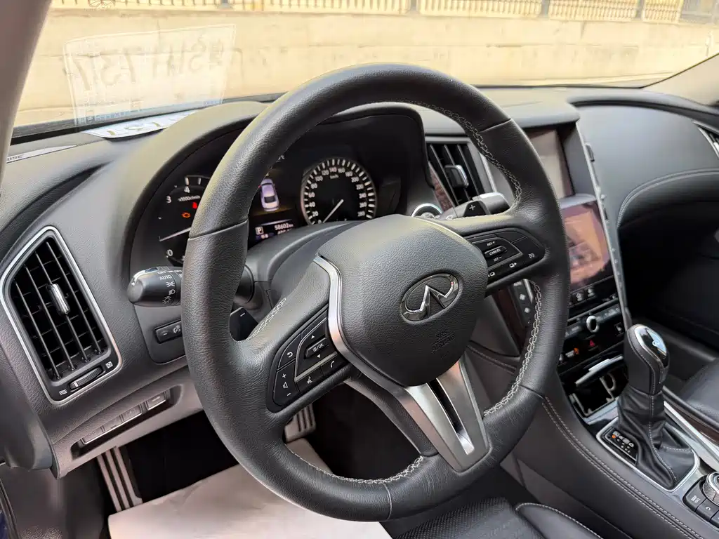 Infiniti Q50L 2018 — фото 12