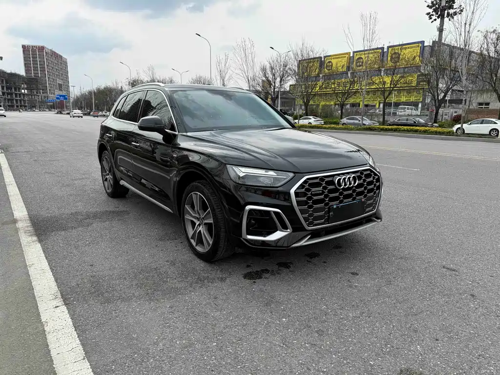 Audi Q5L 2021