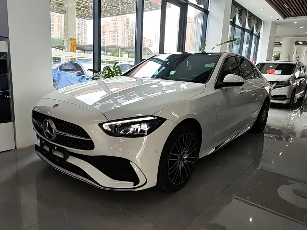 Mercedes-Benz C-Class 2024