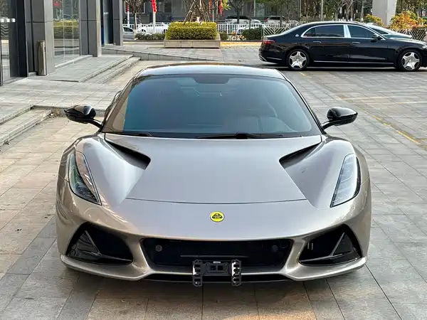 Lotus EMIRA 2025