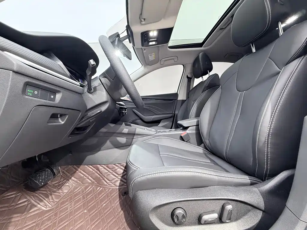 Skoda 明锐 2023款 改款 PRO TSI280 奢享版 2023