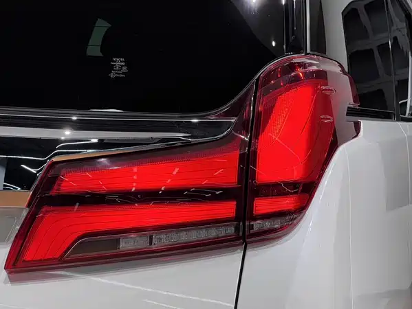 Toyota Alphard 2022