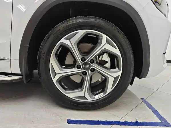 Geely Xingyue L 2024