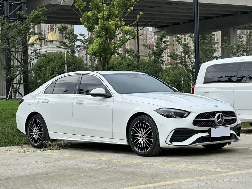 Mercedes-Benz C-Class 2023