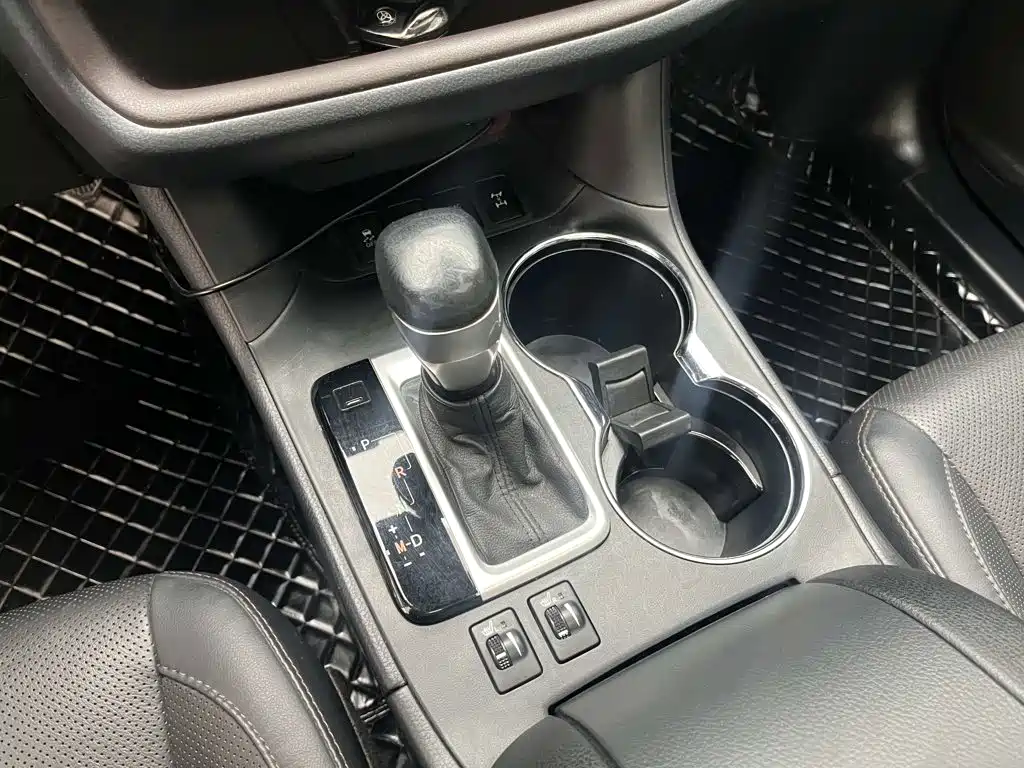 Toyota Highlander 2021 — фото 15