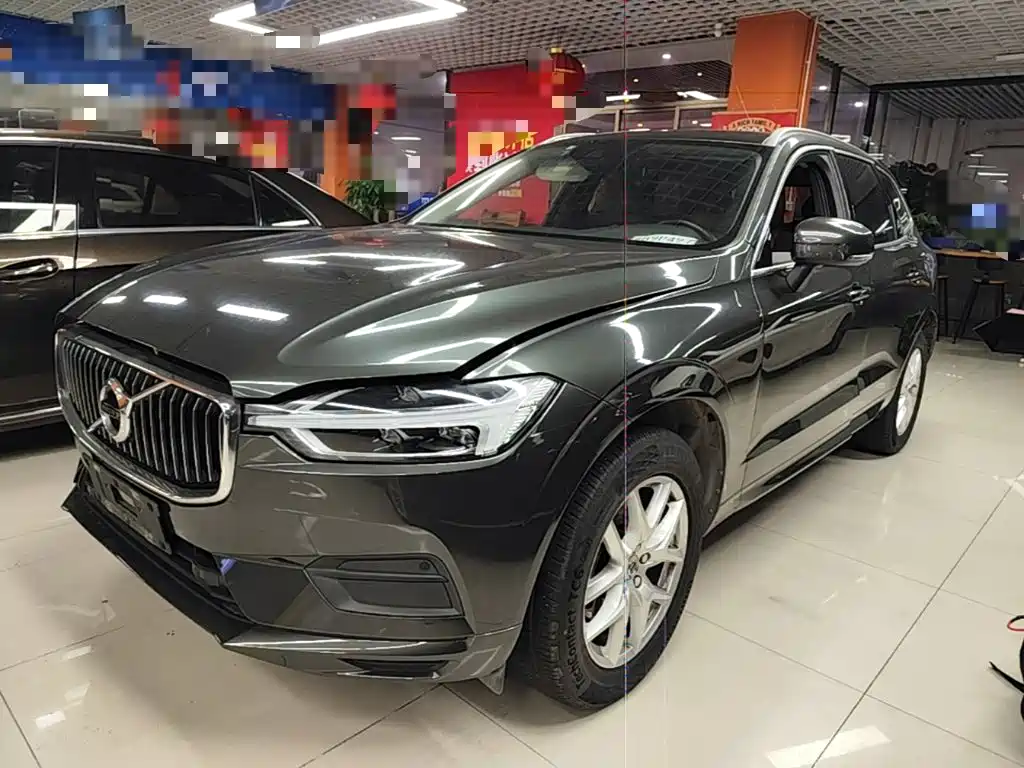 Volvo XC60 2019 — фото 2