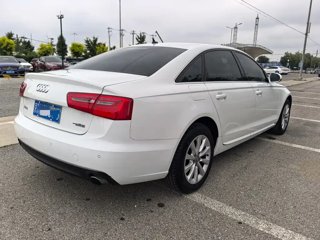 Audi A6L 2016