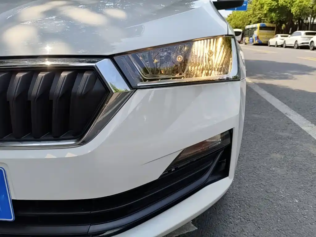 Skoda Rapid 2021 — фото 24