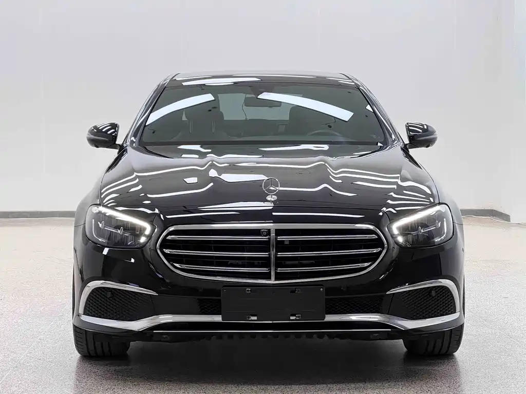 Mercedes-Benz E-Class 2022 — фото 2