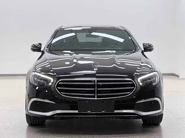 Mercedes-Benz E-Class 2022