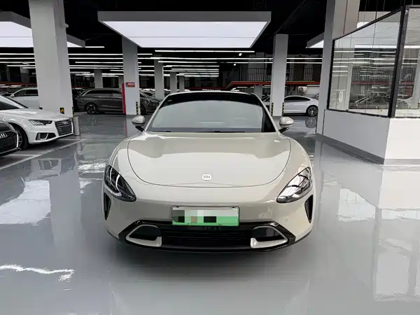 Xiaomi SU7 2025