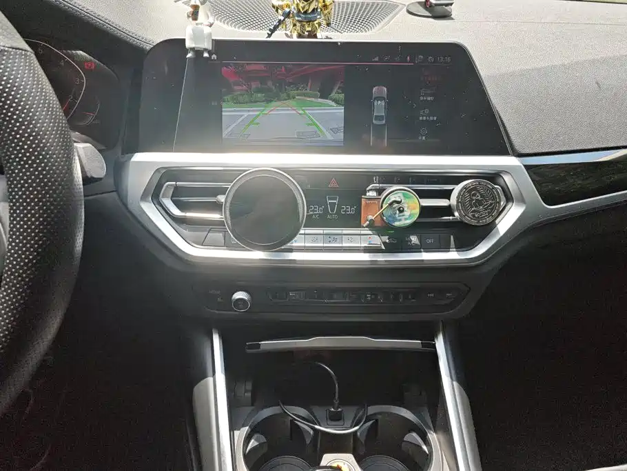 BMW 3 Series 2020 — фото 13
