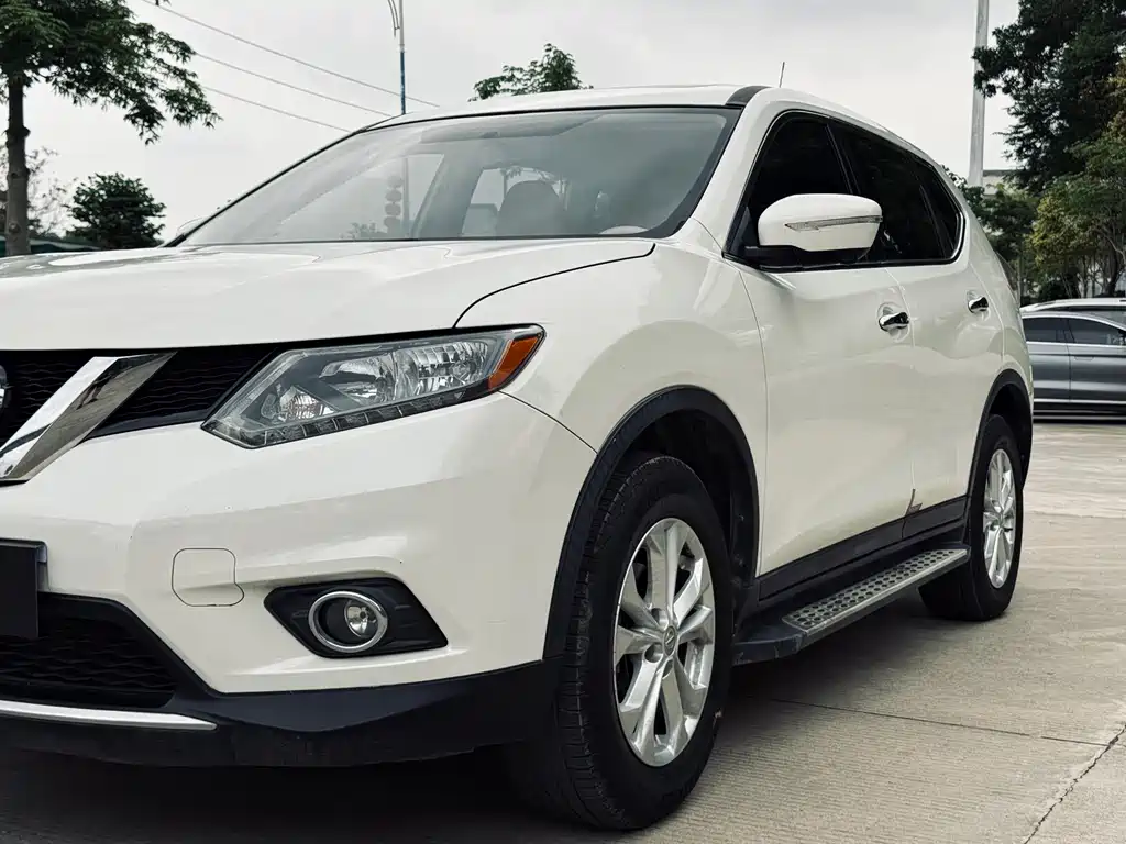 Nissan X-Trail 2015 — фото 12