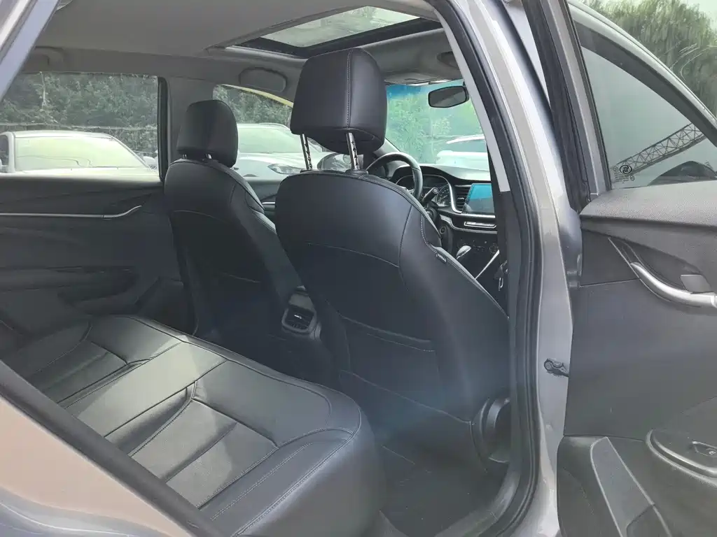 Buick Excelle GT 2018 — фото 14