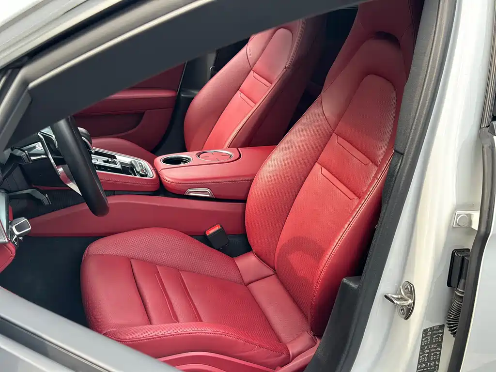 Porsche Panamera 2018 — фото 10