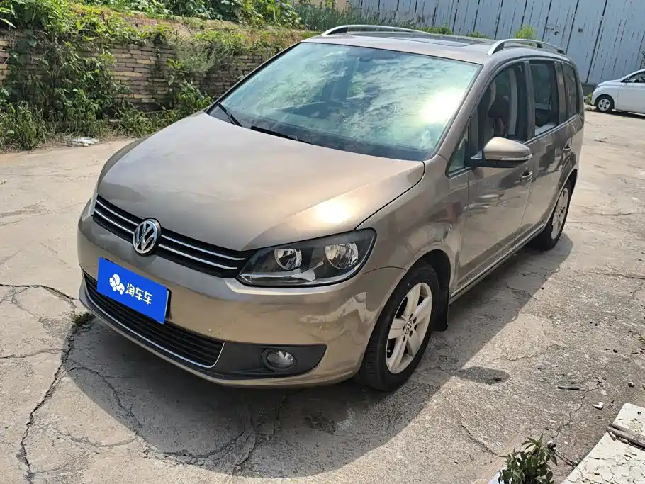 Volkswagen Touran 2014