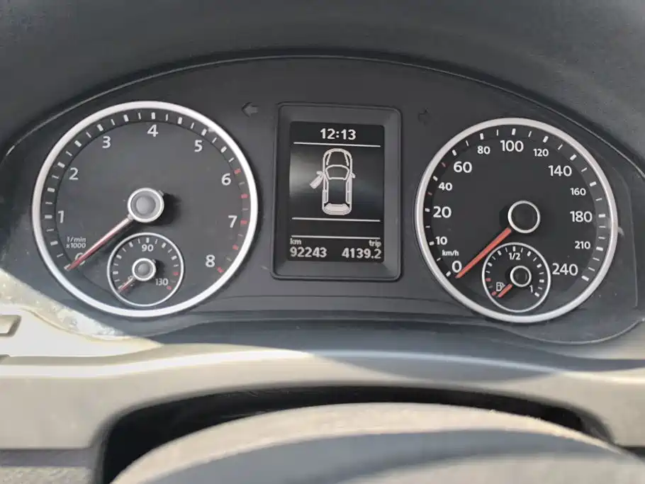 Volkswagen Tiguan 2015 — фото 14