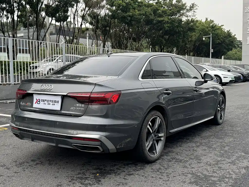 Audi A4L 2021 — фото 7