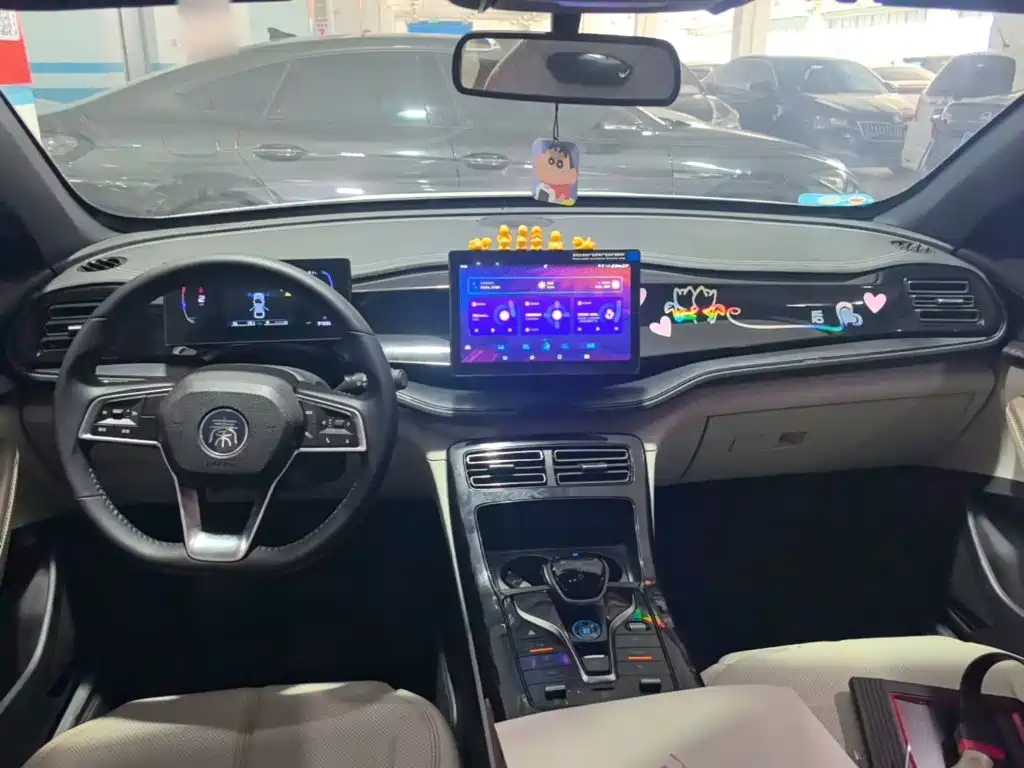 BYD Qin PLUS 2023 — фото 10