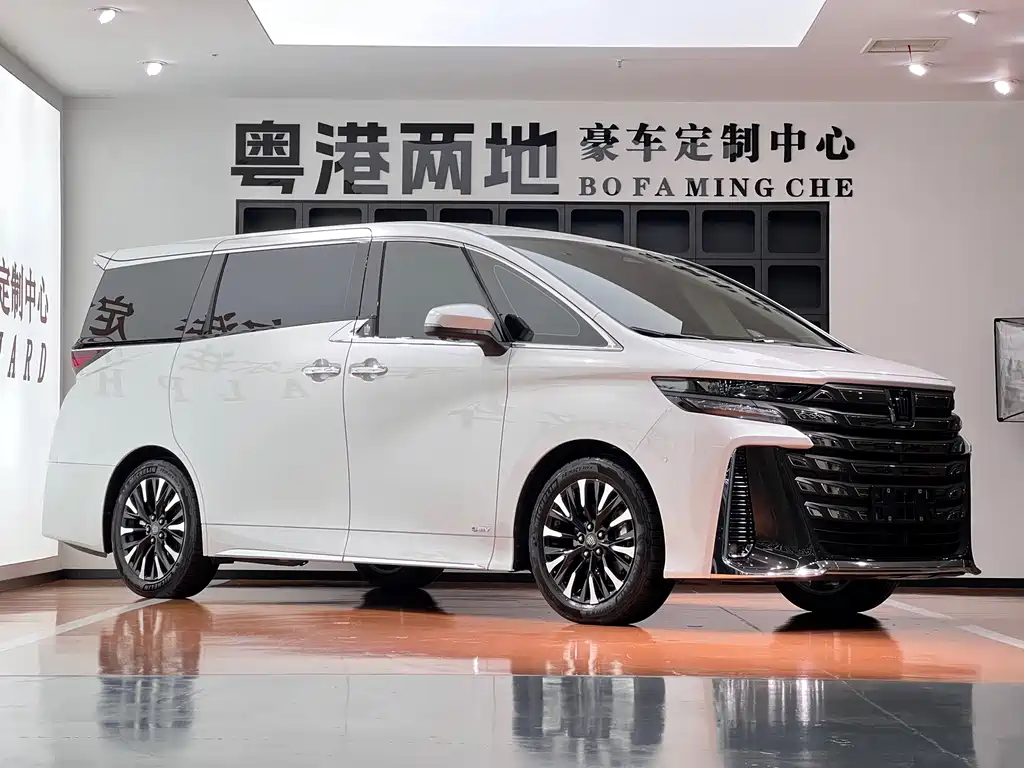 Toyota Vellfire 2023 — фото 3