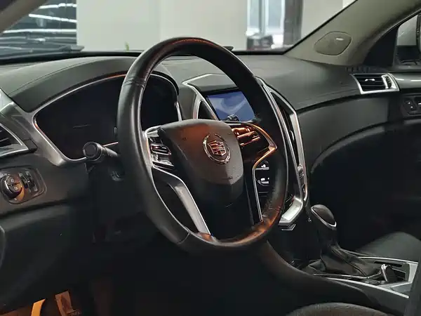 Cadillac SRX 2015