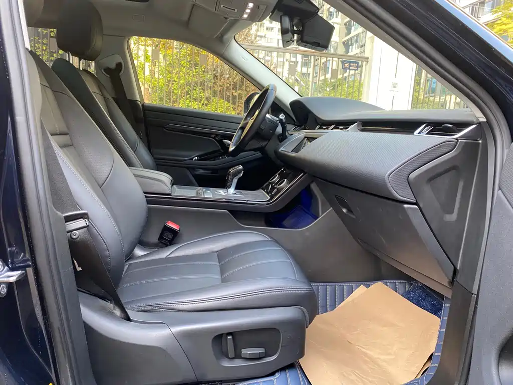 Land Rover Evoque 2020 — фото 18