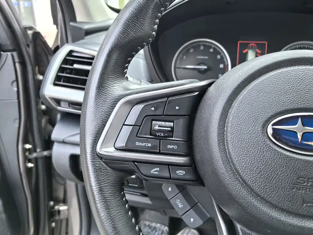 Subaru Forester 2018 — фото 17