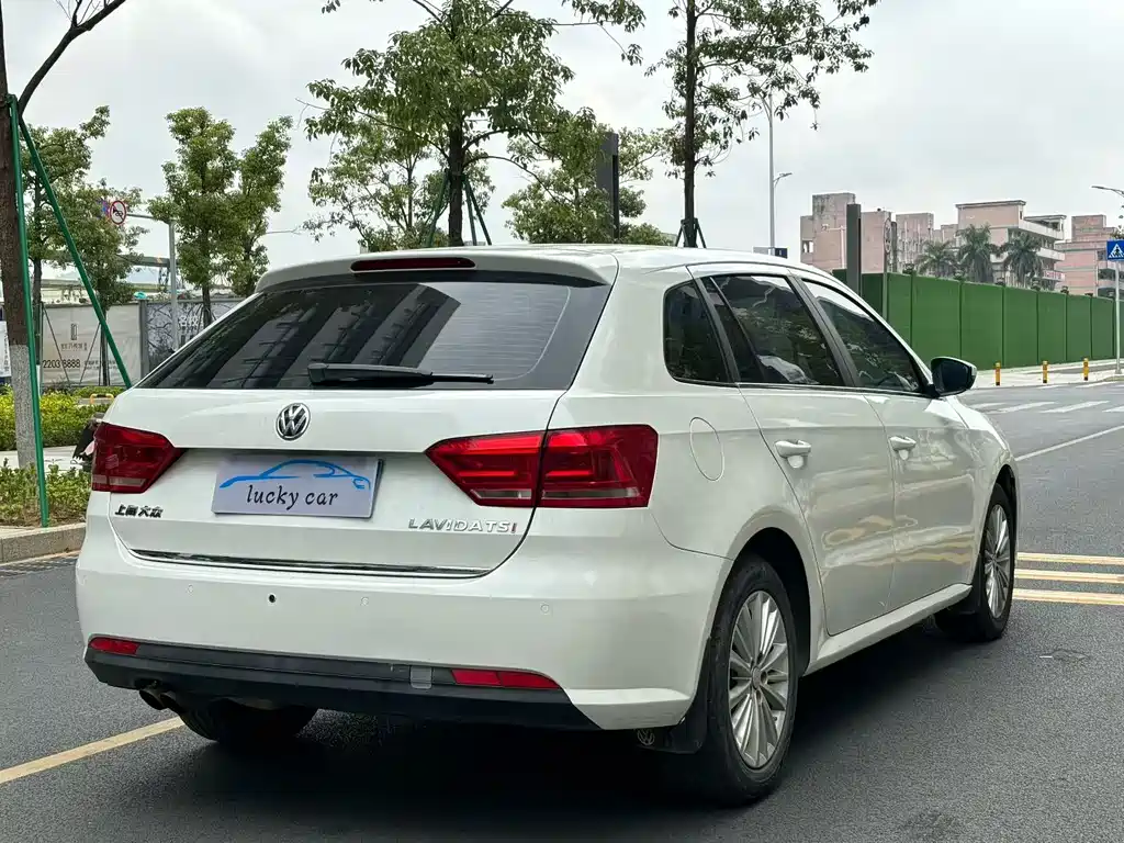 Volkswagen Gran Lavida 2014