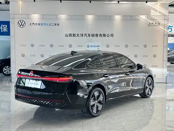 Volkswagen Passat 2025
