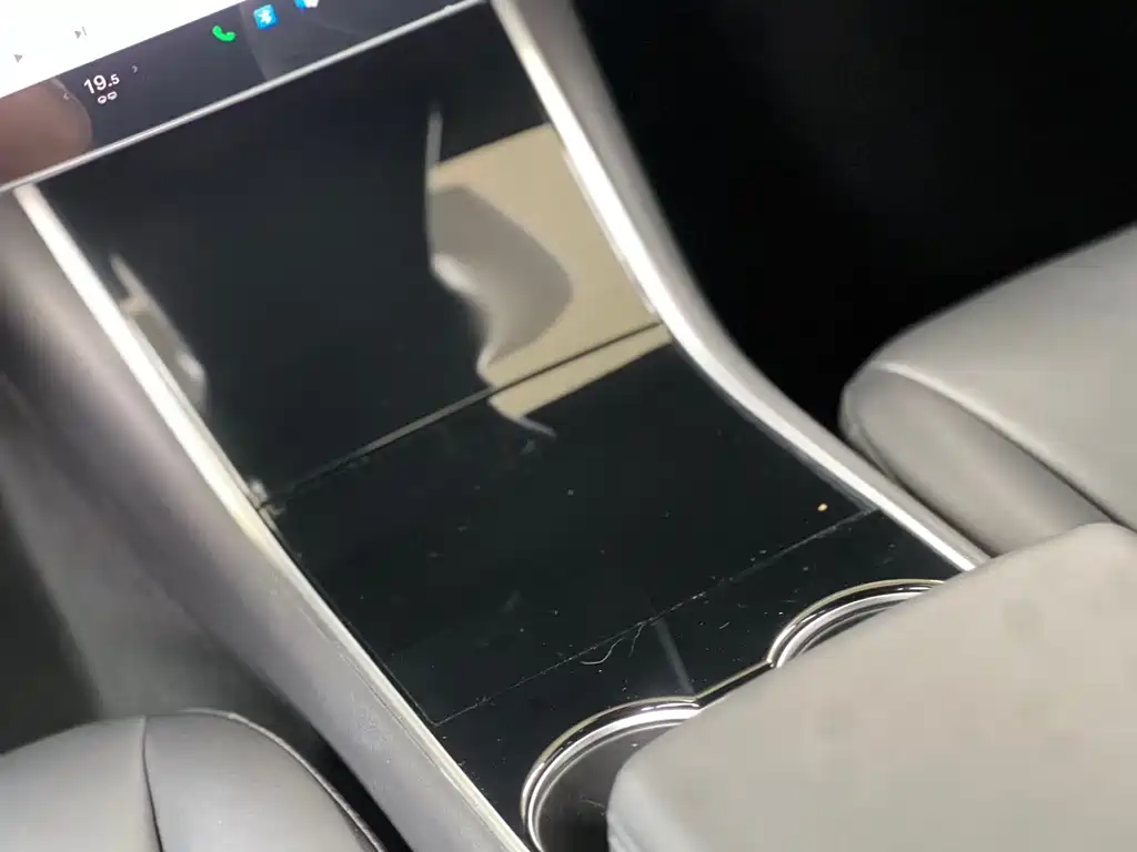 Tesla Model 3 2019 — фото 13