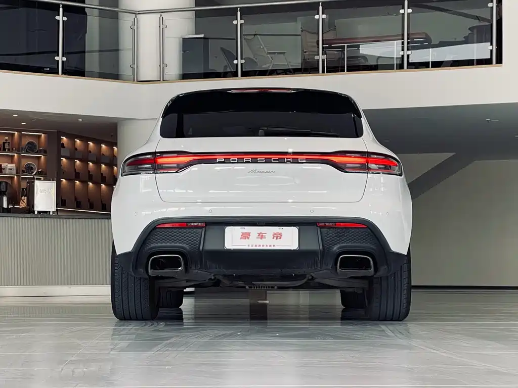 Porsche Macan 2023 — фото 5