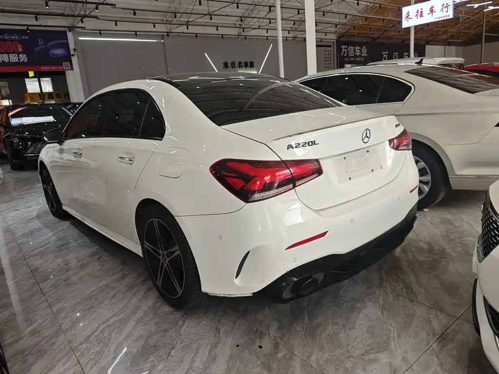 Mercedes-Benz A-Class 2019 — фото 6