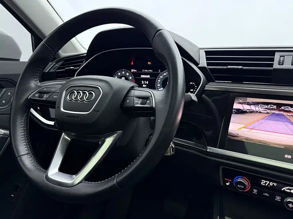 Audi Q3 2022 — фото 9