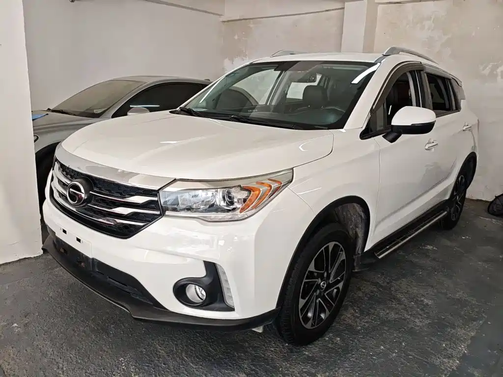 GAC Trumpchi GS4 2016 — фото 2